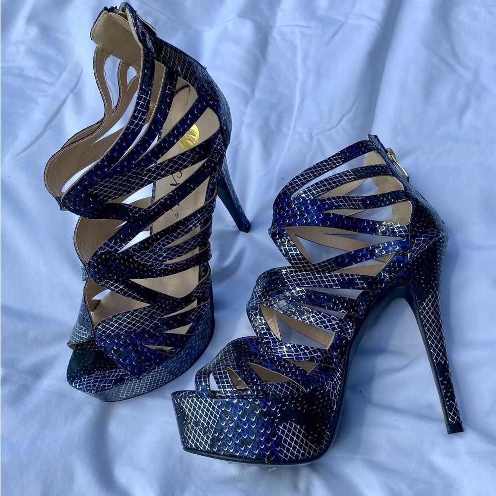 6" Heels. Size11. Blue and silver in pattern.